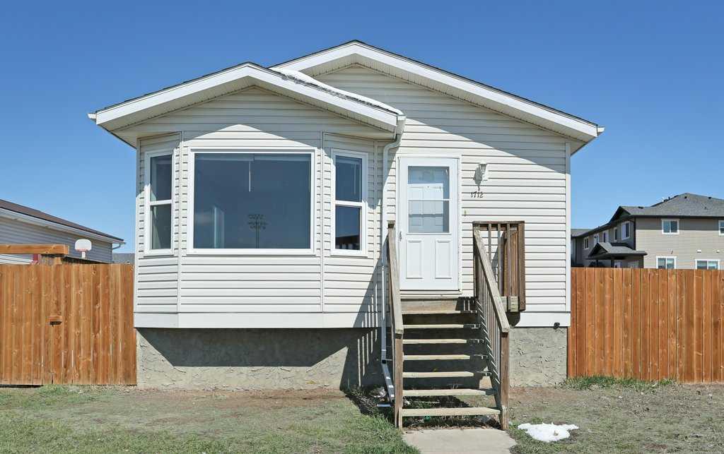 1712 2 Avenue E, A2306526, Alberta,
