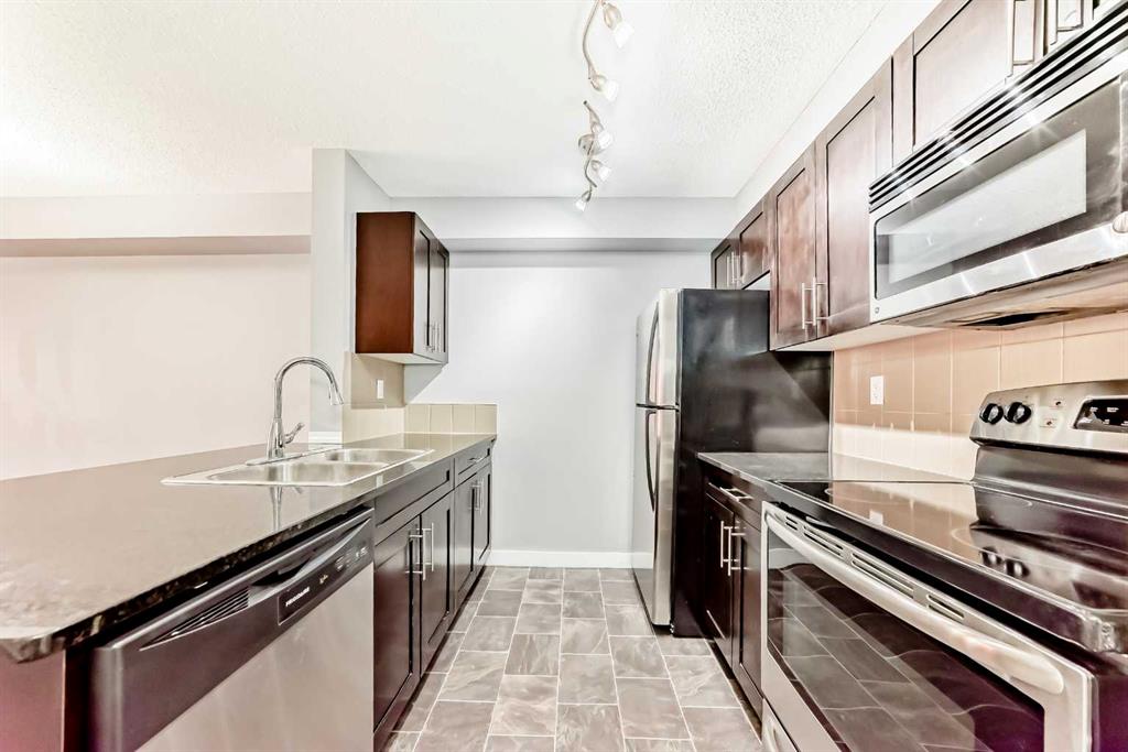 Fifth View of 4304, 403 Mackenzie Way SW, Downtown, Airdrie, Alberta, T4B 3V7