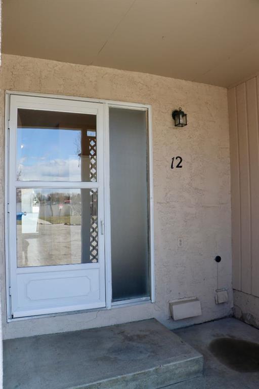 Second View of #12, 420 Centre Street N, NONE, Sundre, Alberta, T0M1X0