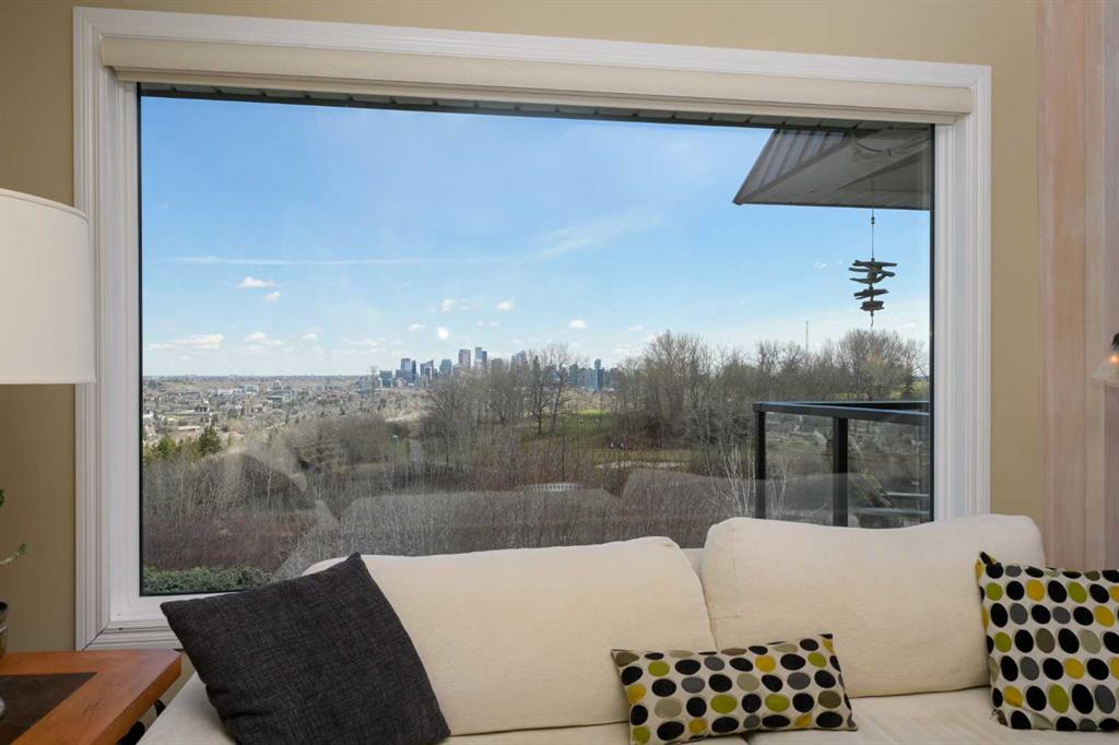 Fourth View of 303, 524 Cedar Crescent SW, Spruce Cliff, Calgary, Alberta, T3C 2Y8