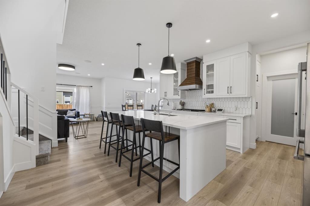 806 Mandalay Boulevard , A2306627, Alberta,