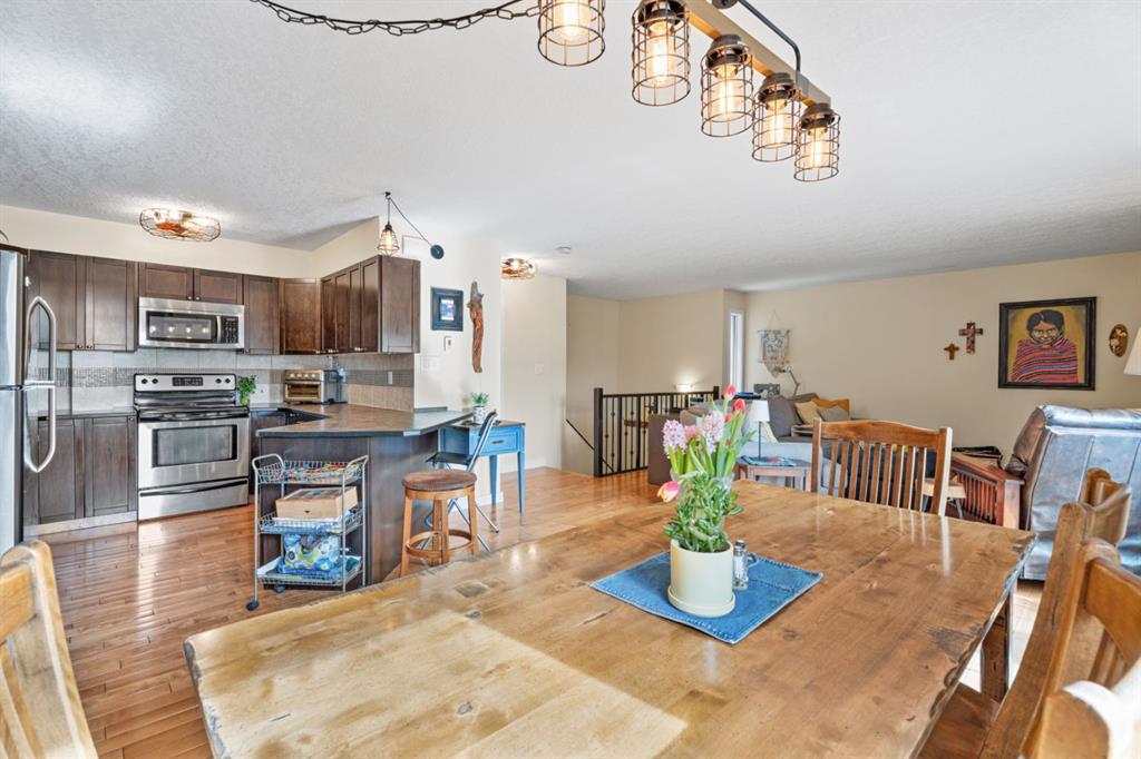 Second View of 8, 50 8 Avenue SE, NONE, High River, Alberta, T1V 1E8