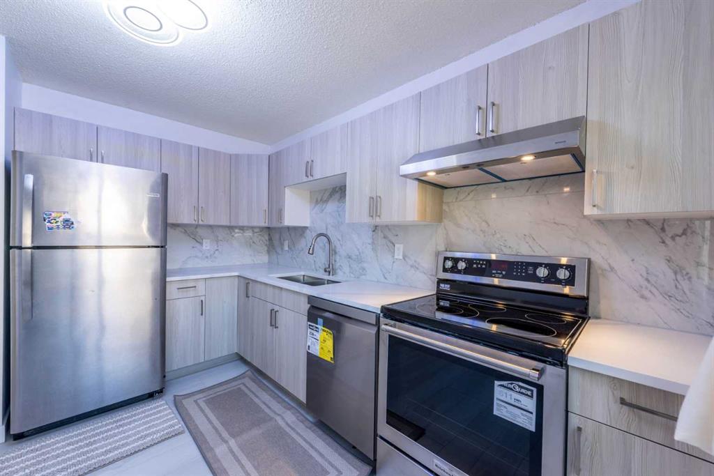 Third View of 34, 3029 Rundleson Road NE, Rundle, Calgary, Alberta, T1Y 3Z5