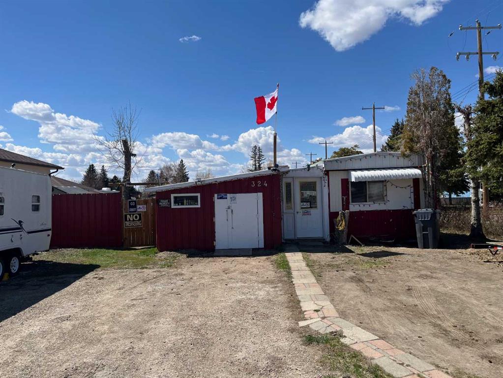 324 3 Street W, A2306647, Alberta,
