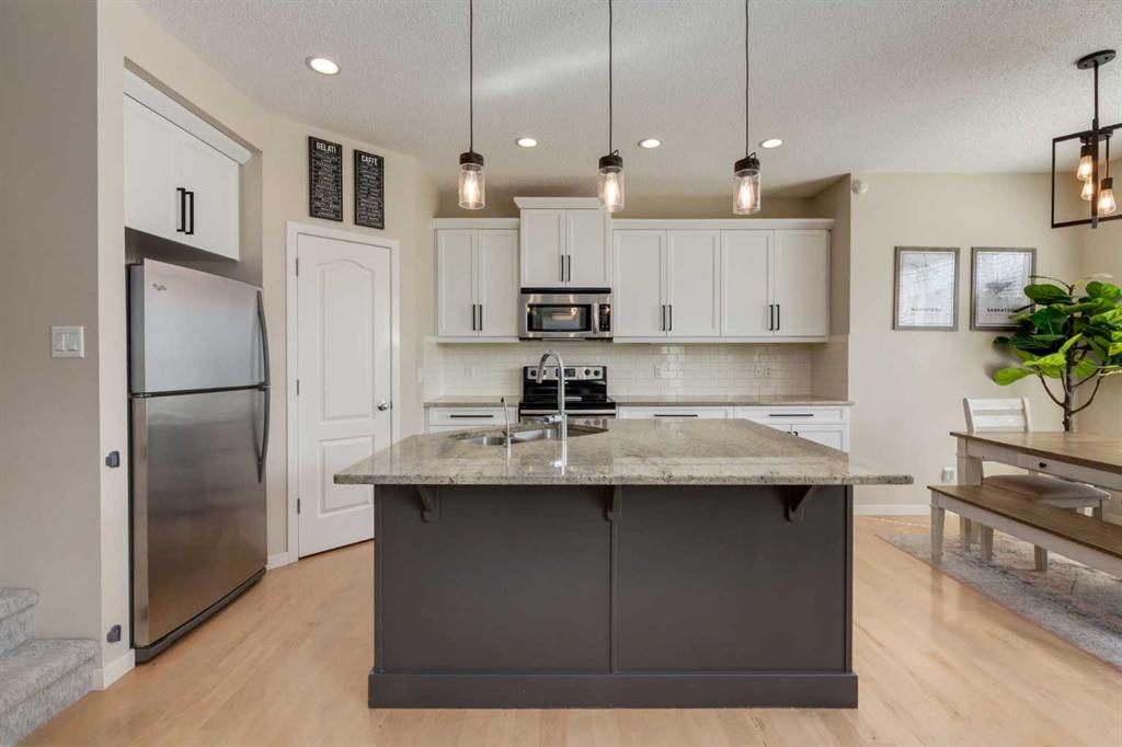 Third View of 152 Brightoncrest Manor SE, New Brighton, Calgary, Alberta, T2Z 0N9