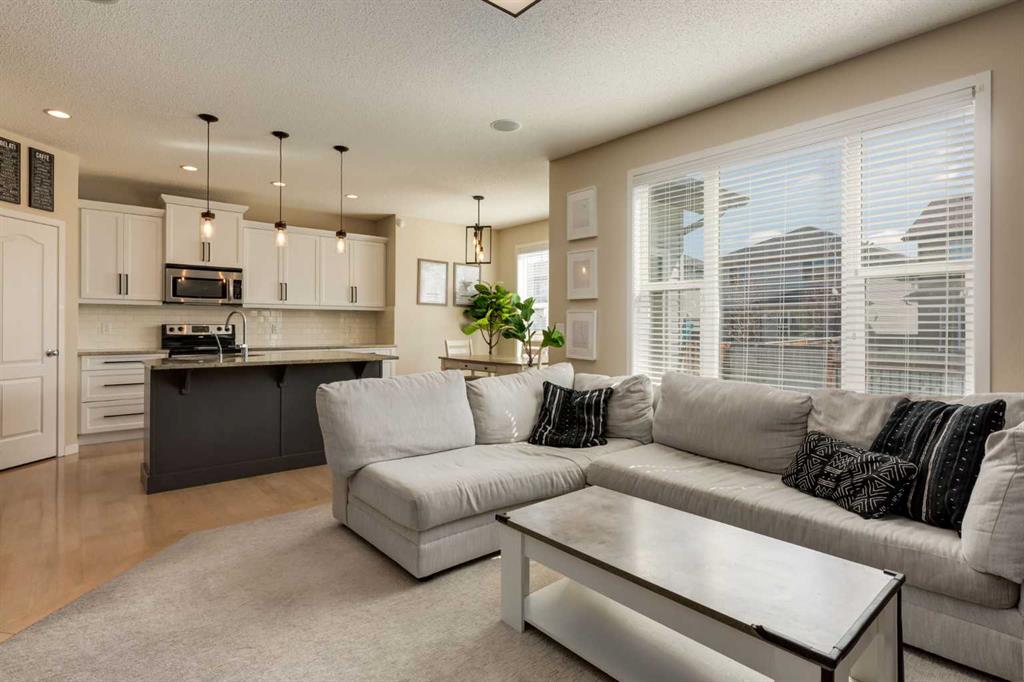 Fourth View of 152 Brightoncrest Manor SE, New Brighton, Calgary, Alberta, T2Z 0N9