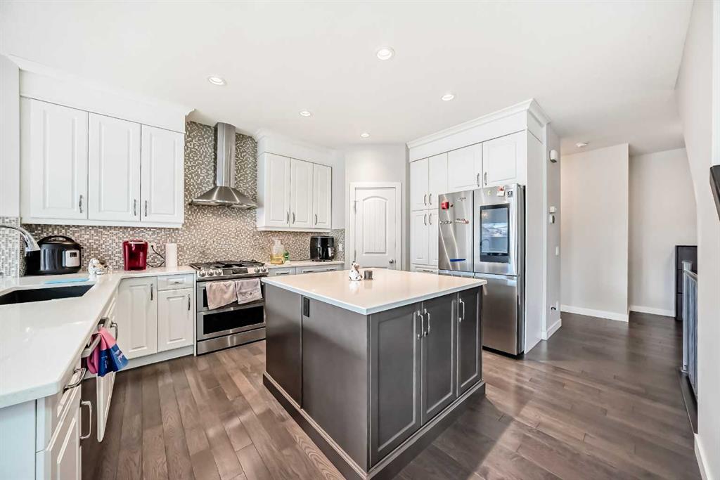 Fifth View of 105 Sandpiper Point , Kinniburgh South, Chestermere, Alberta, T1X 0V5