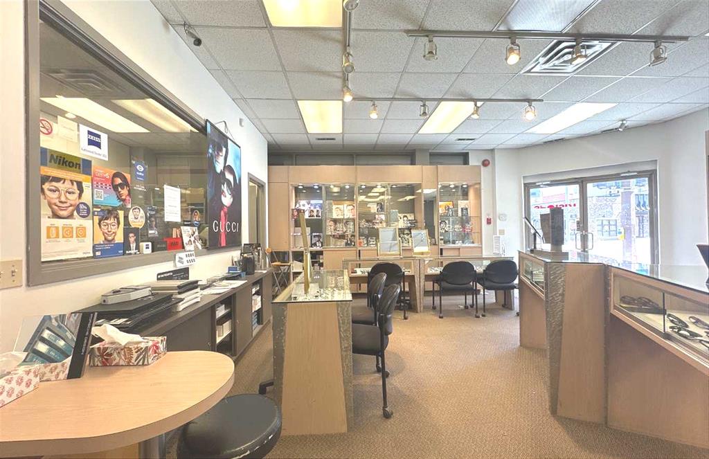 106, 233 Centre Street SW, A2306670, Alberta,