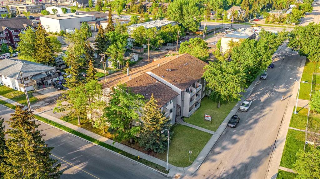16, 10028 105 Avenue , A2306678, Alberta,
