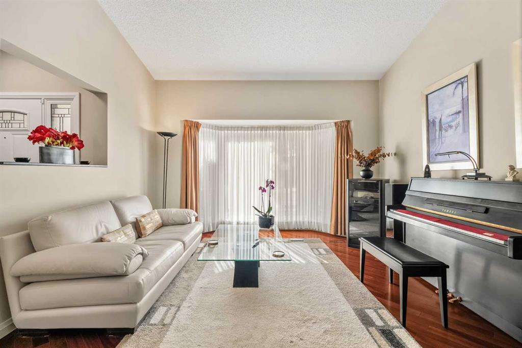 Fourth View of 91 Sun Valley Drive SE, Sundance, Calgary, Alberta, T2X 2B4