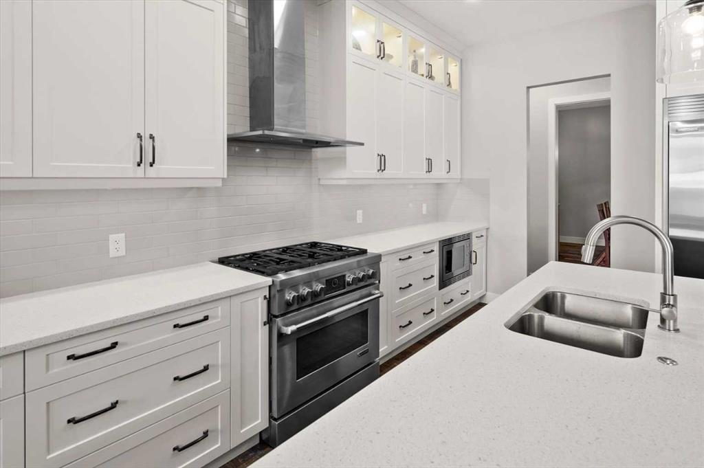 Fifth View of 630 25 Avenue NW, Mount Pleasant, Calgary, Alberta, T2M 2A9