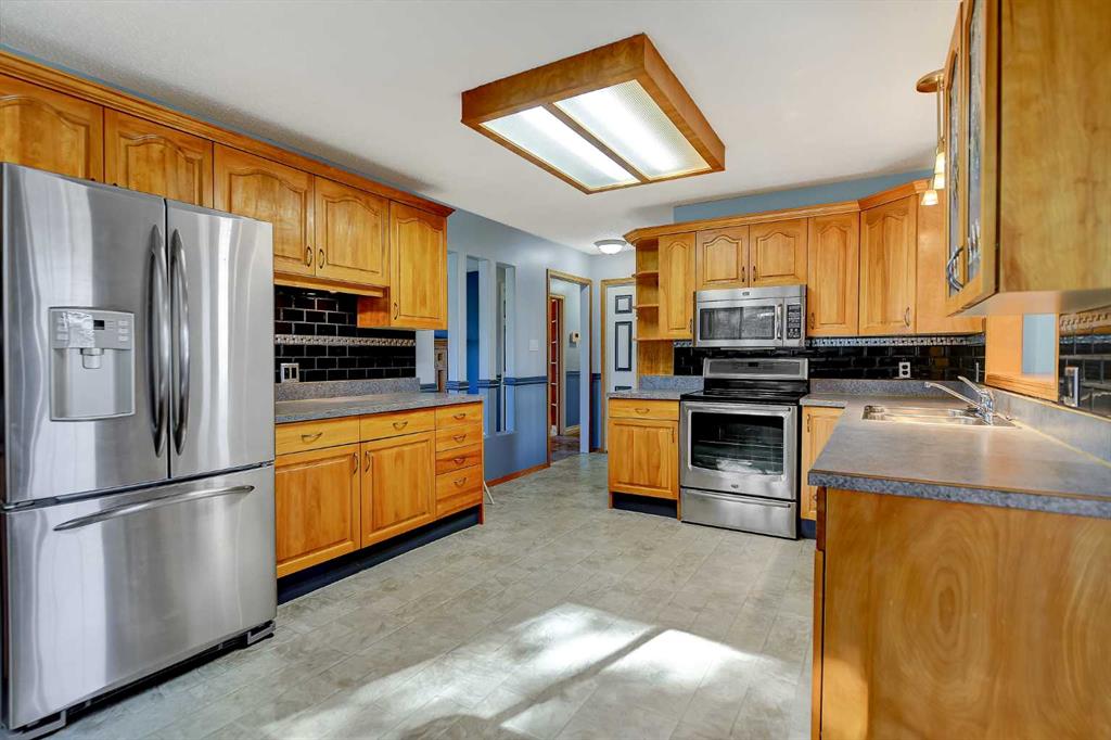 Third View of 104 11th Street , NONE, Beaverlodge, Alberta, T0H 0C0