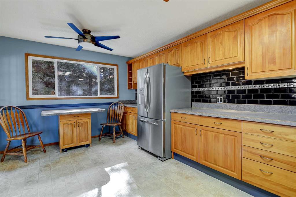 Fifth View of 104 11th Street , NONE, Beaverlodge, Alberta, T0H 0C0