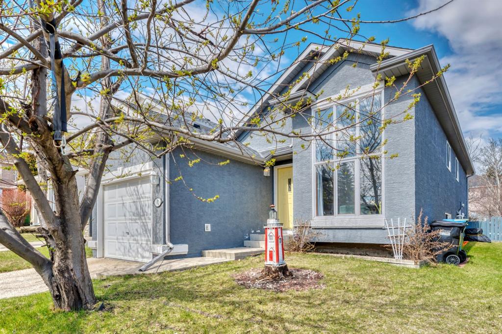 32 Somercrest Manor SW, A2306851, Alberta,