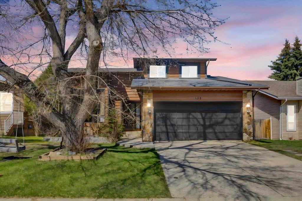 133 Woodburn Crescent , A2306874, Alberta,