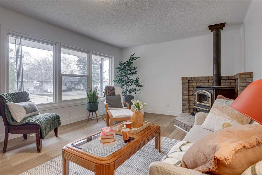 Fourth View of 4018 47 Street , Grandview, Red Deer, Alberta, T4N 1P2