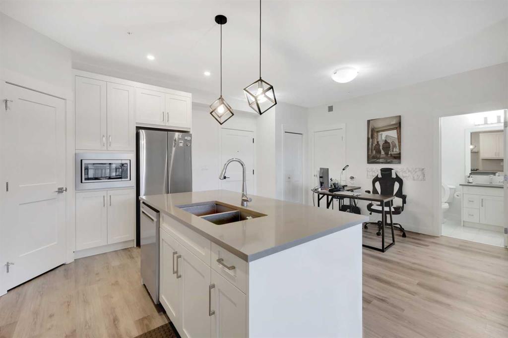 311, 20 Sage Hill Walk NW, A2306960, Alberta,