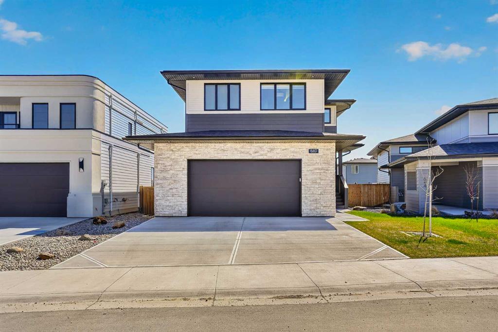 Third View of 640 Devonia Road W, The Crossings, Lethbridge, Alberta, T1J 5W3
