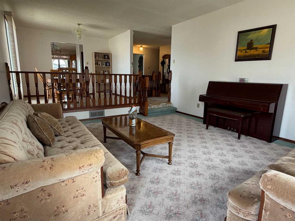 Fifth View of 5411 46 Street , NONE, Taber, Alberta, T1g 1G7