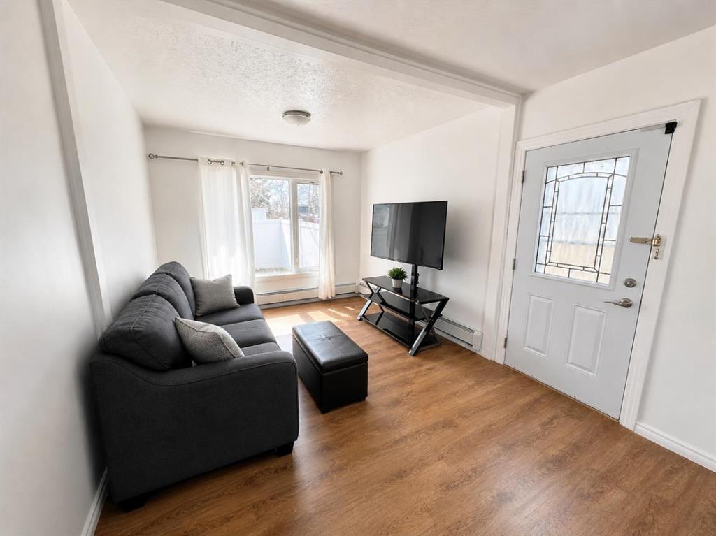 Third View of 132 8 Avenue , NONE, Gleichen, Alberta, T0J 1N0