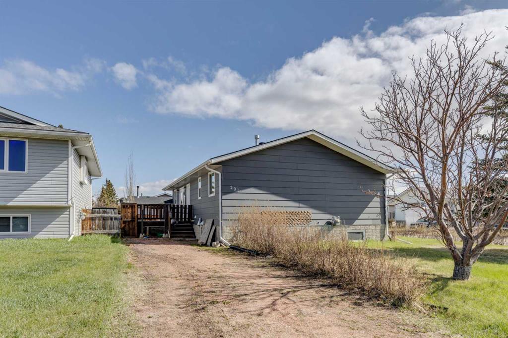 Fifth View of 201 Southridge Place , NONE, Didsbury, Alberta, T0M 0W0