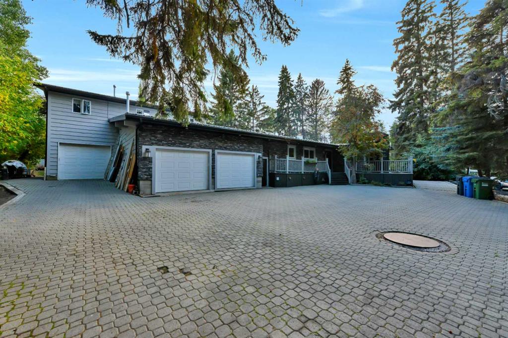 Third View of 9 Cronquist Close , Westlake, Red Deer, Alberta, T4N 1E3