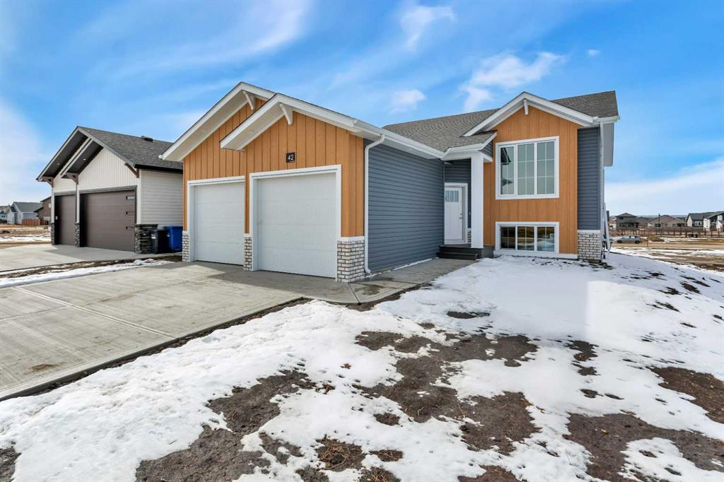 42 Tarzwell Avenue , A2307096, Alberta,