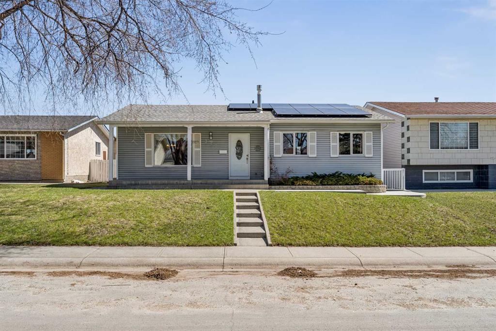 320 Whiteview Road NE, A2307123, Alberta,