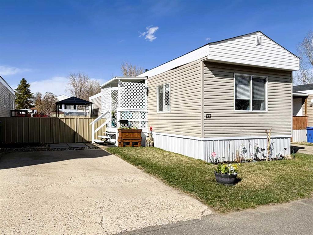 Fourth View of 133, 4000 13 Avenue SE, SE Southridge, Medicine Hat, Alberta, T1B 1J3