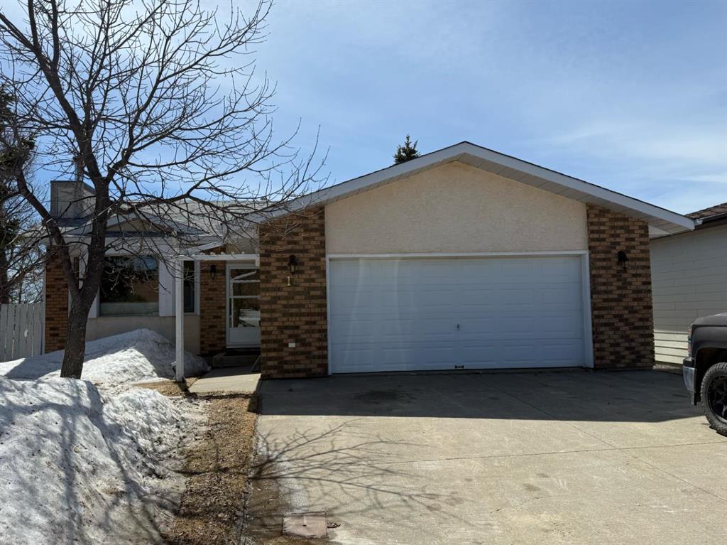 13 Assiniboine Drive , A2307153, Alberta,