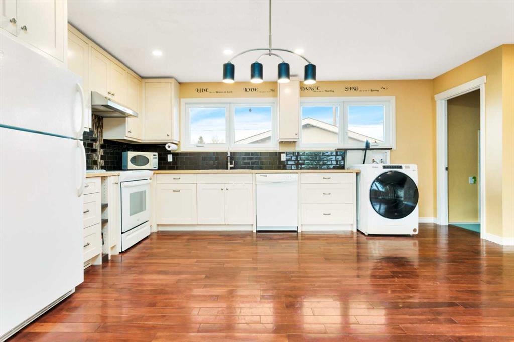 Fourth View of 5 Freemont Close , Fairview, Red Deer, Alberta, T4N4Y5