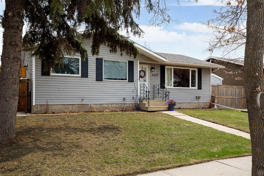 Third View of 4421 67 Street , Westmount, Camrose, Alberta, T4V 3B2