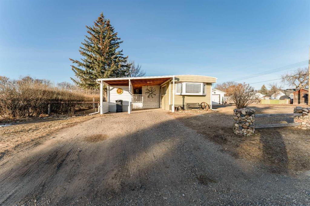 104 2nd Street , A2307320, Alberta,
