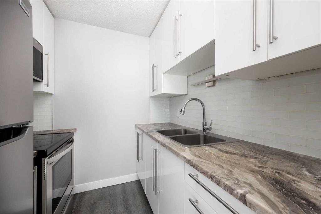 Second View of 1102, 11721 Macdonald Drive , Downtown, Fort McMurray, Alberta, T9H 4H1