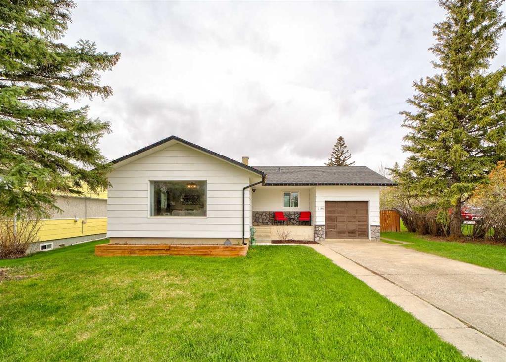 1166 Morden Avenue , A2307355, Alberta,