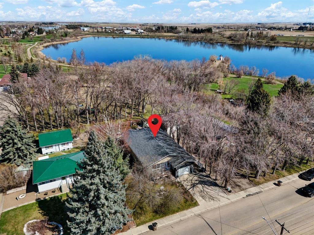 100 Fairview Avenue E, A2307364, Alberta,