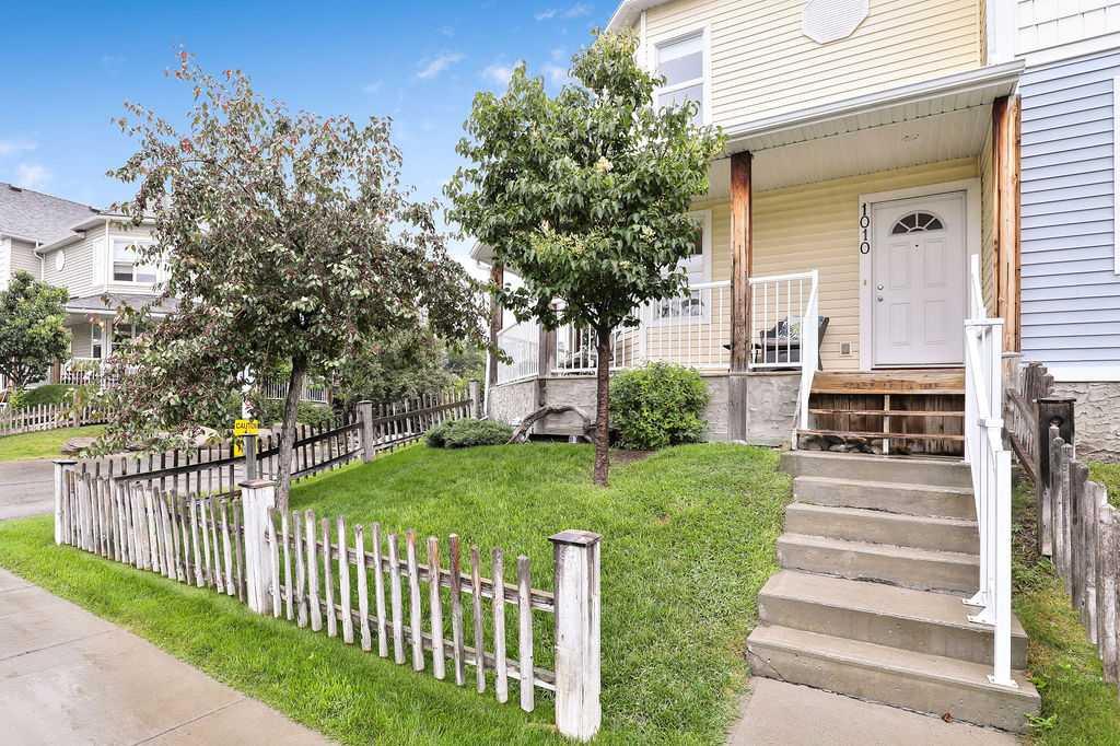 Third View of 1010 Prairie Sound Circle NW, Highwood Village, High River, Alberta, T1V2A5