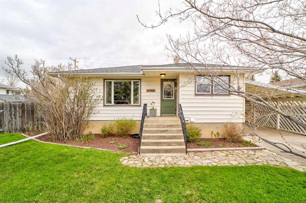 935 Kettles Street , A2307443, Alberta,