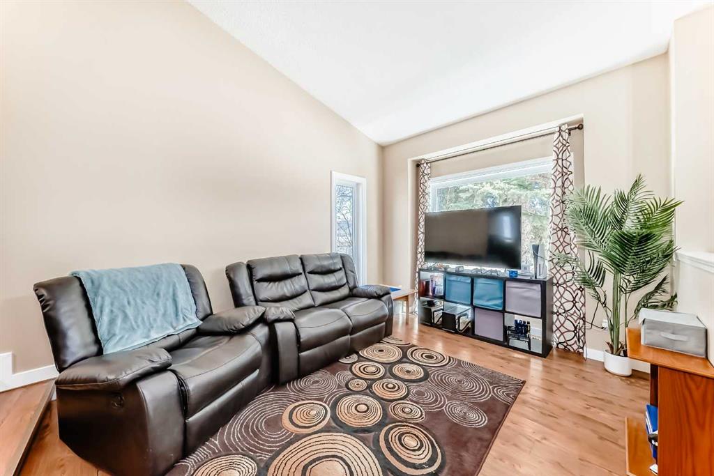 Fifth View of 127 Mckerrell Way SE, McKenzie Lake, Calgary, Alberta, T2Z1R1