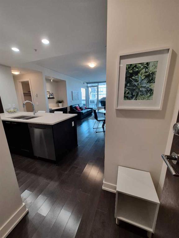 Fifth View of 722, 222 Riverfront Avenue SW, Chinatown, Calgary, Alberta, T2P0X2