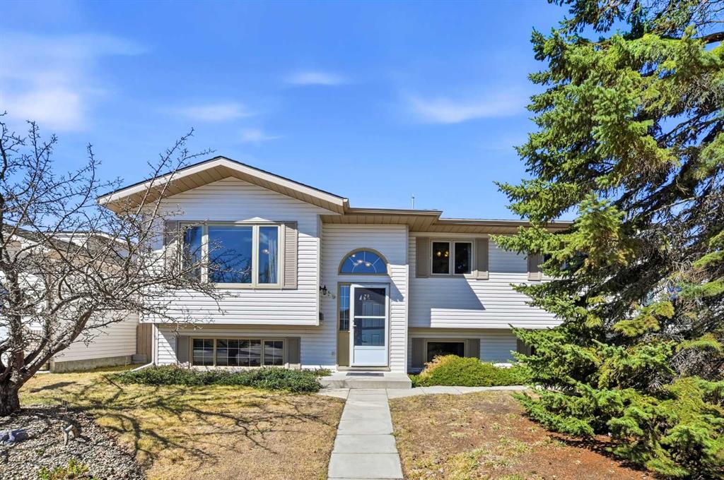 Third View of 139 Donnelly Crescent , Deer Park Estates, Red Deer, Alberta, T4R 2L7