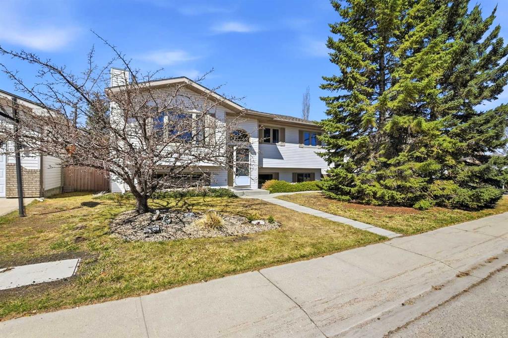 Fourth View of 139 Donnelly Crescent , Deer Park Estates, Red Deer, Alberta, T4R 2L7