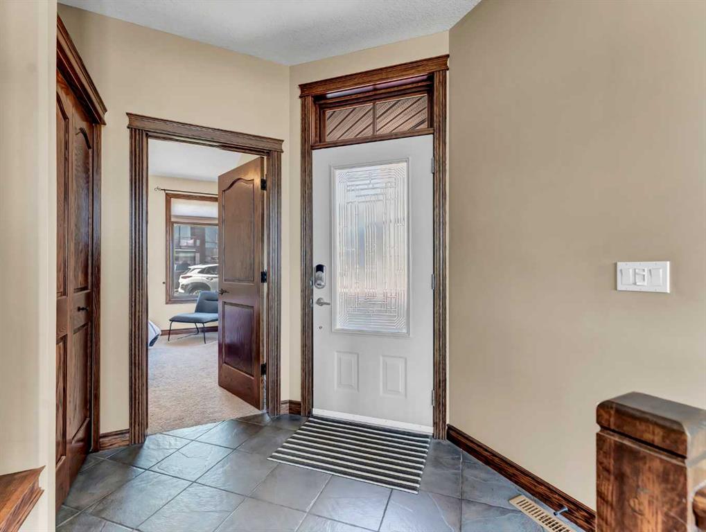 Fifth View of 16 Palisades Mews NE, Terrace, Medicine Hat, Alberta, T1B 2C5