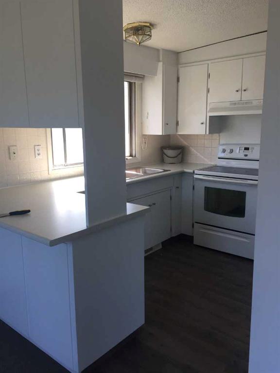 Fifth View of 11759 Canfield Road SW, Canyon Meadows, Calgary, Alberta, T2W1J6