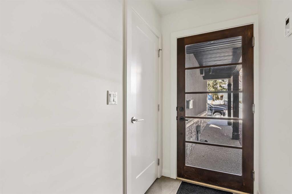 Fourth View of 125 41 Avenue SW, Parkhill, Calgary, Alberta, T2S 3H3