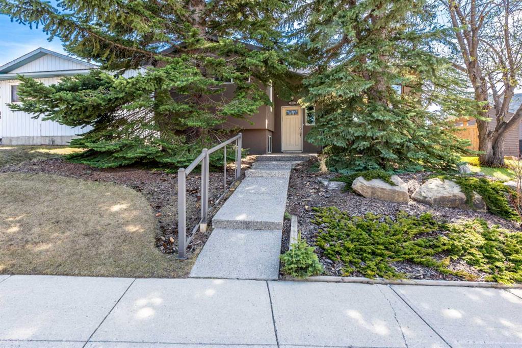 16 Rundleson Way NE, A2307601, Alberta,