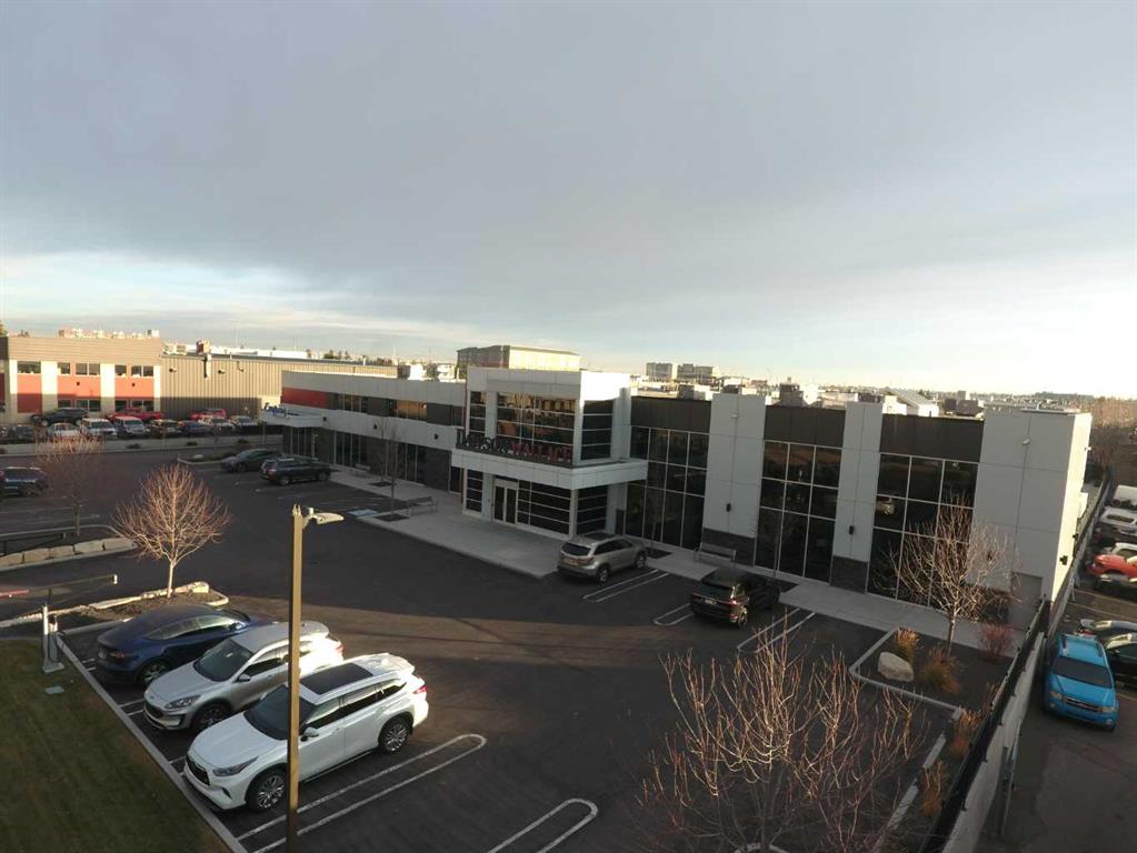 1, 2315 30 Avenue NE, A2307625, Alberta,