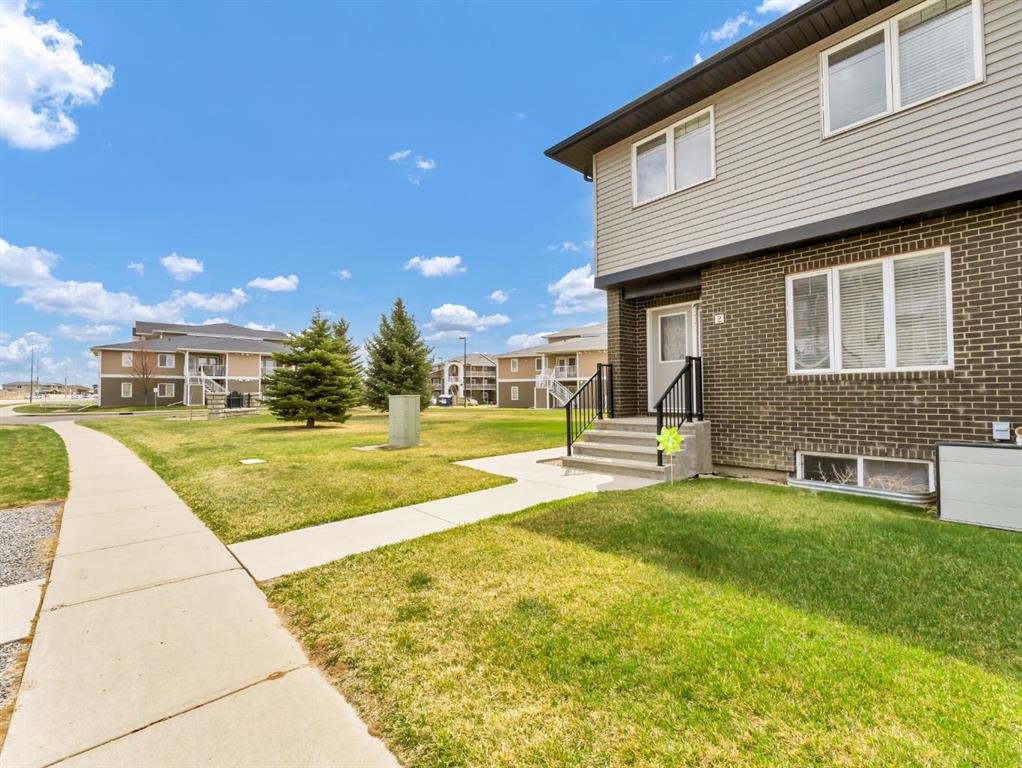 Fourth View of 2, 4958 Southlands Drive SE, Southland, Medicine Hat, Alberta, T1B0E9