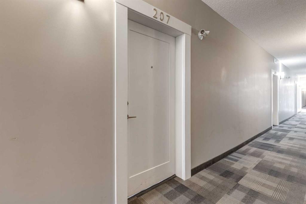 Fifth View of 207, 10 Westpark Link , West Springs, Calgary, Alberta, T3H 0Y5