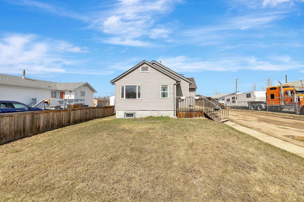 Third View of 5106 57 Street , North Lloydminster, Lloydminster, Alberta, T9V 0M9